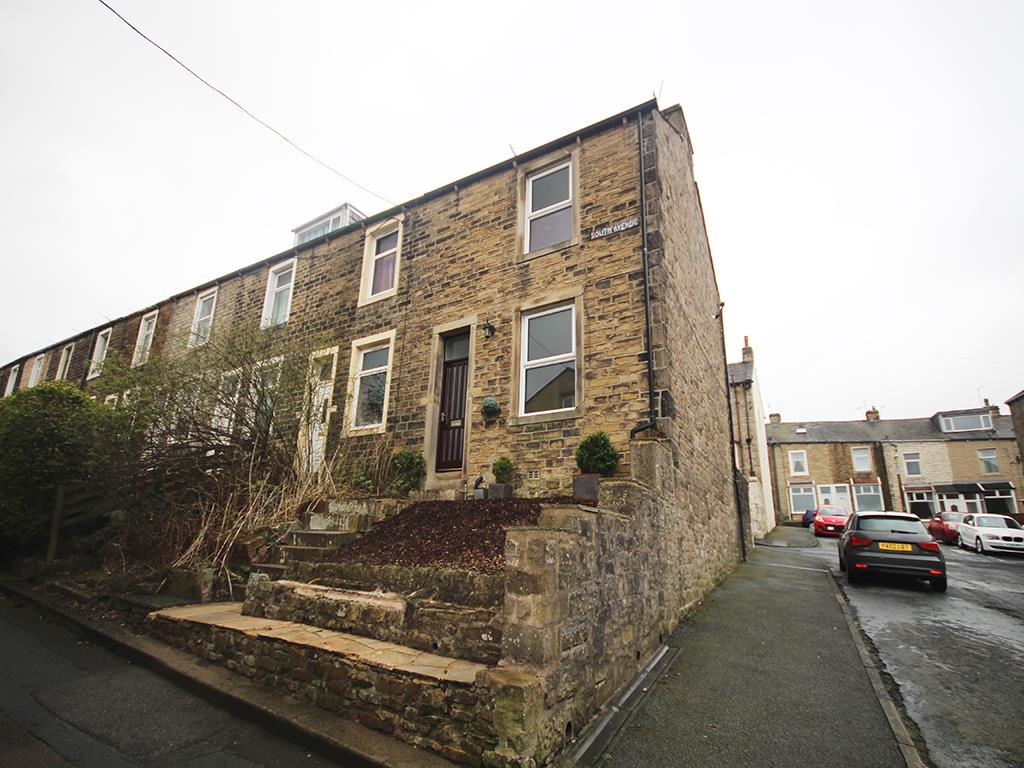 3 bedroom end terrace house Let Agreed in Barnoldswick - Main Image